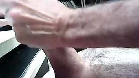 Snapshot of 01quebecboy69 chatting on July 27, 5:31 pm 01quebecboy69 online show from July 27, 5:31 pm