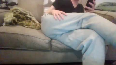 Snapshot of 029719 chatting on September 25, 10:24 pm Cute boi online show from September 25, 10:24 pm