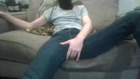 Snapshot of 029719 chatting on October 8, 10:51 pm Cute boi online show from October 8, 10:51 pm
