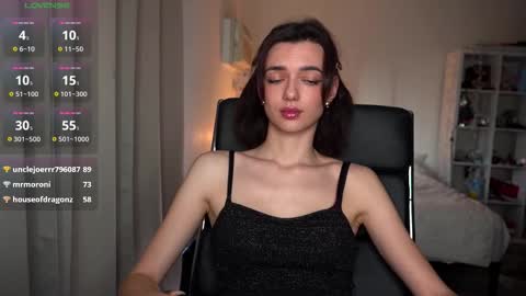 Olivia online show from February 6, 11:52 pm