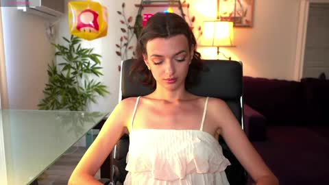 Olivia online show from April 22, 10:33 pm