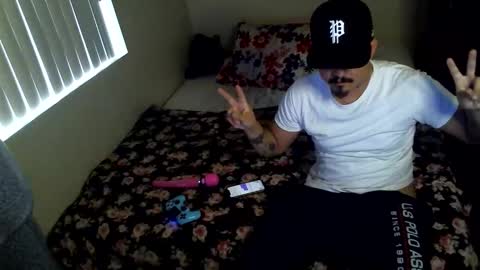 PeterGrandee online show from November 15, 10:48 pm