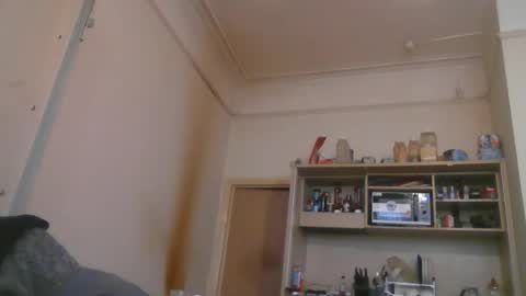 Snapshot of 0luvmonkey chatting on March 21, 8:19 am 0luvmonkey online show from March 21, 8:19 am