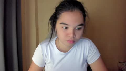 Snapshot of 0wwlo0k chatting on May 27, 6:32 am 0wwlo0k online show from May 27, 6:32 am