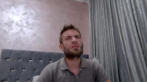 10in_deluxe online show from December 2, 5:57 am