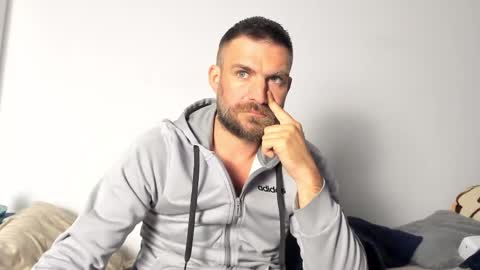 10in_deluxe online show from April 21, 2:37 am