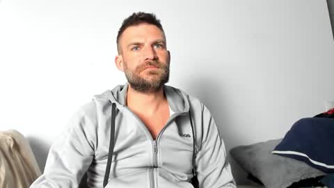 10in_deluxe online show from April 22, 3:46 pm