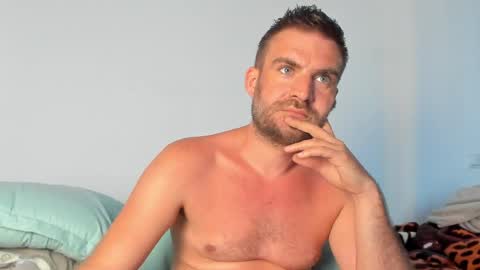 10in_deluxe online show from June 9, 5:52 am