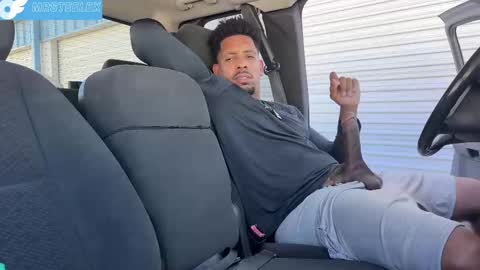 Snapshot of 10inch_gymjunky chatting on November 25, 9:48 pm MrSteeleXXX - snapchat online show from November 25, 9:48 pm