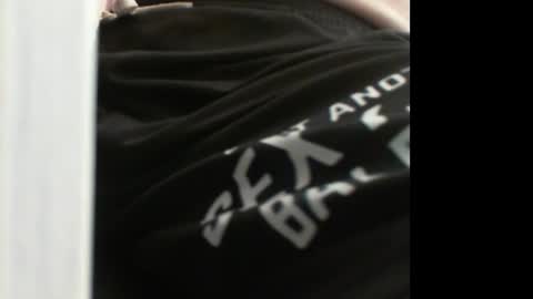 Snapshot of 10mm_socket chatting on December 4, 4:33 am 10mm_socket online show from December 4, 4:33 am