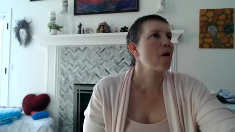 Aurora Willows online show from June 1, 1:46 pm