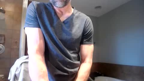 Snapshot of 123h0rny chatting on April 3, 4:05 pm 123h0rny online show from April 3, 4:05 pm