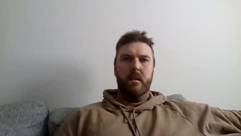 Snapshot of 123holt123 chatting on April 7, 7:36 pm 123holt123 online show from April 7, 7:36 pm