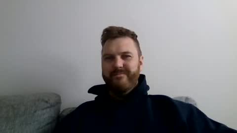 Snapshot of 123holt123 chatting on April 26, 5:32 pm 123holt123 online show from April 26, 5:32 pm
