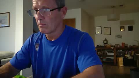 13glanmorfa online show from December 24, 11:22 pm