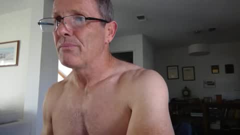 13glanmorfa online show from December 26, 8:11 pm