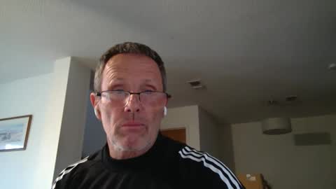 13glanmorfa online show from February 11, 8:31 pm