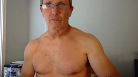 13glanmorfa online show from November 4, 9:36 pm