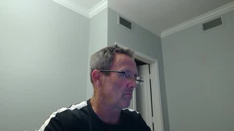 13glanmorfa online show from April 3, 4:43 am