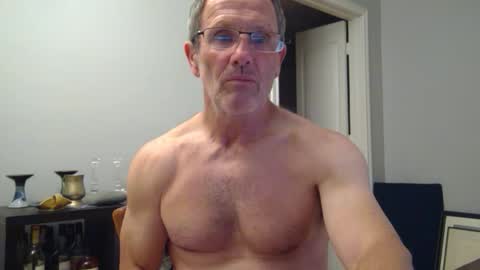 13glanmorfa online show from April 21, 2:51 am