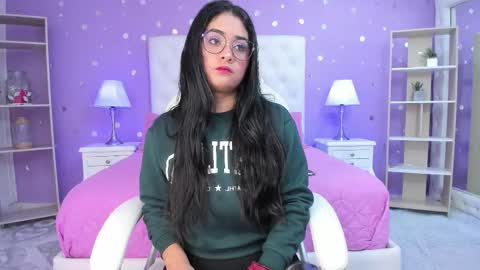 Scarlette  online show from November 6, 3:18 am