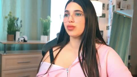 Snapshot of 18_yo_talent chatting on April 11, 7:45 am Jessica online show from April 11, 7:45 am