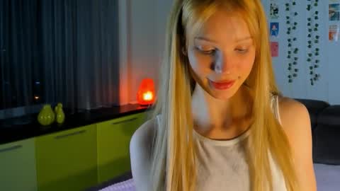 Kira online show from March 27, 6:29 pm