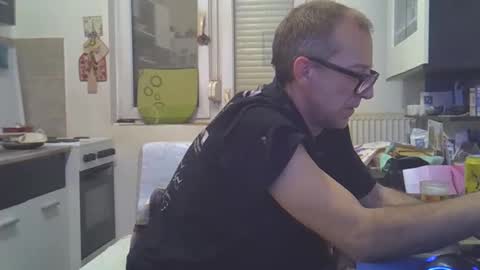 1973man online show from February 16, 9:33 pm