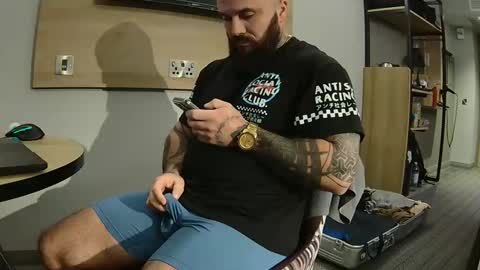 Snapshot of 19andre90 chatting on November 16, 7:41 pm 19andre90 online show from November 16, 7:41 pm