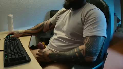 Snapshot of 19andre90 chatting on November 26, 8:37 am 19andre90 online show from November 26, 8:37 am