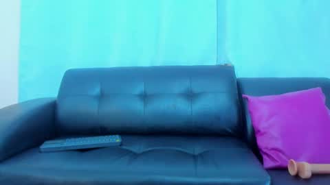 stef read my description online show from February 16, 1:47 am