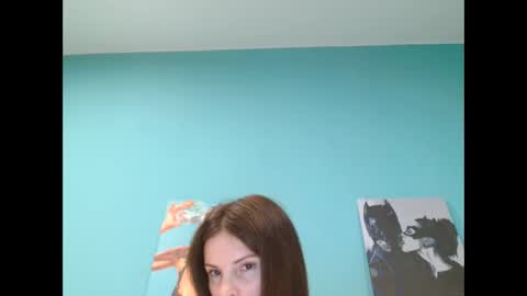 Snapshot of 1baby_sweet chatting on June 9, 10:43 pm 1baby_sweet online show from June 9, 10:43 pm