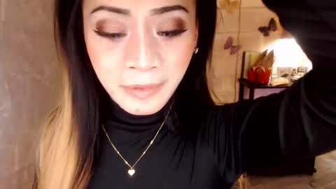 Snapshot of 1bigsurprise4you chatting on October 25, 3:03 am angel online show from October 25, 3:03 am