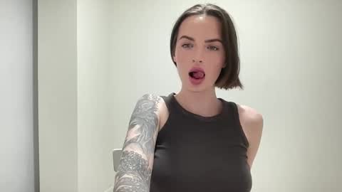 DOVE online show from April 11, 9:19 pm