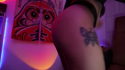 1hannamontana online show from February 25, 12:09 am