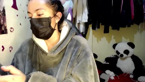 1kandylove online show from September 17, 10:00 pm