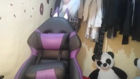 1kandylove online show from October 1, 2:17 am