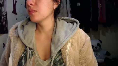 1kandylove online show from November 23, 7:08 am