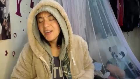 1kandylove online show from November 24, 7:13 pm