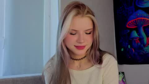 Mia online show from February 28, 5:19 am