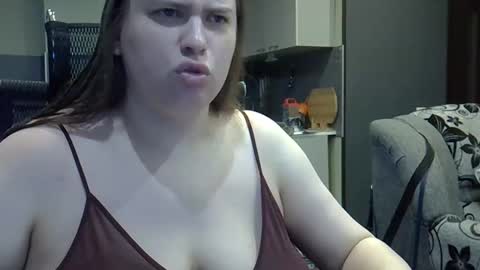 1LINDSEY1 online show from September 18, 2:52 pm