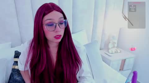 Snapshot of 1m_bella chatting on February 7, 4:16 am bella online show from February 7, 4:16 am