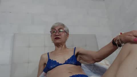 Miss Monserrate online show from February 6, 1:43 pm