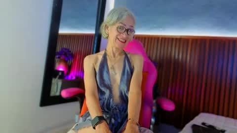 Miss Monserrate online show from April 7, 1:11 pm