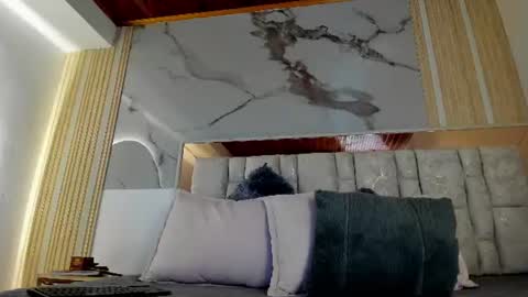 Snapshot of 1naughty_milf chatting on July 10, 3:14 pm Luisa online show from July 10, 3:14 pm