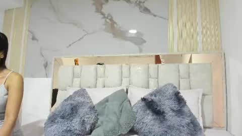 Snapshot of 1naughty_milf chatting on July 28, 11:05 am Luisa online show from July 28, 11:05 am