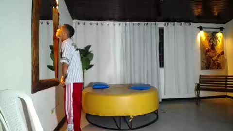 pushman online show from April 24, 11:34 am