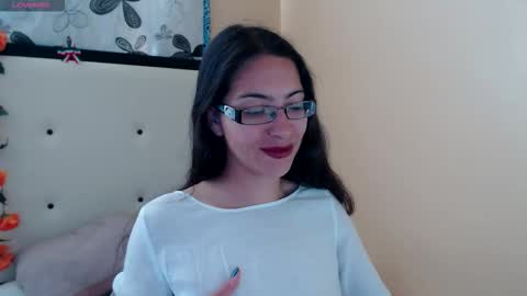 paola online show from March 24, 5:29 pm