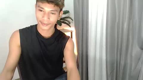 1sweetloverxx online show from April 22, 1:12 pm