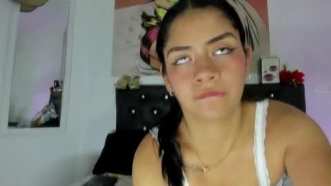 Snapshot of 1sweetvaleria1 chatting on May 26, 1:01 am 1sweetvaleria1 online show from May 26, 1:01 am